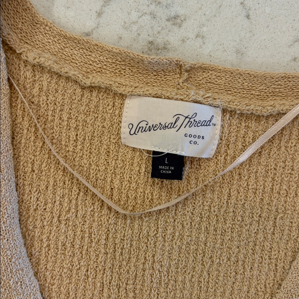 Universal Thread vest - Picture 2 of 2